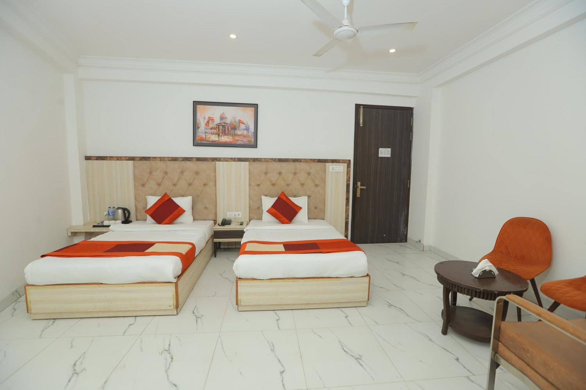 Hotel Almora Inn - Near By Delhi International Airport - With Free Airport Pickup And Drop New Delhi Bagian luar foto