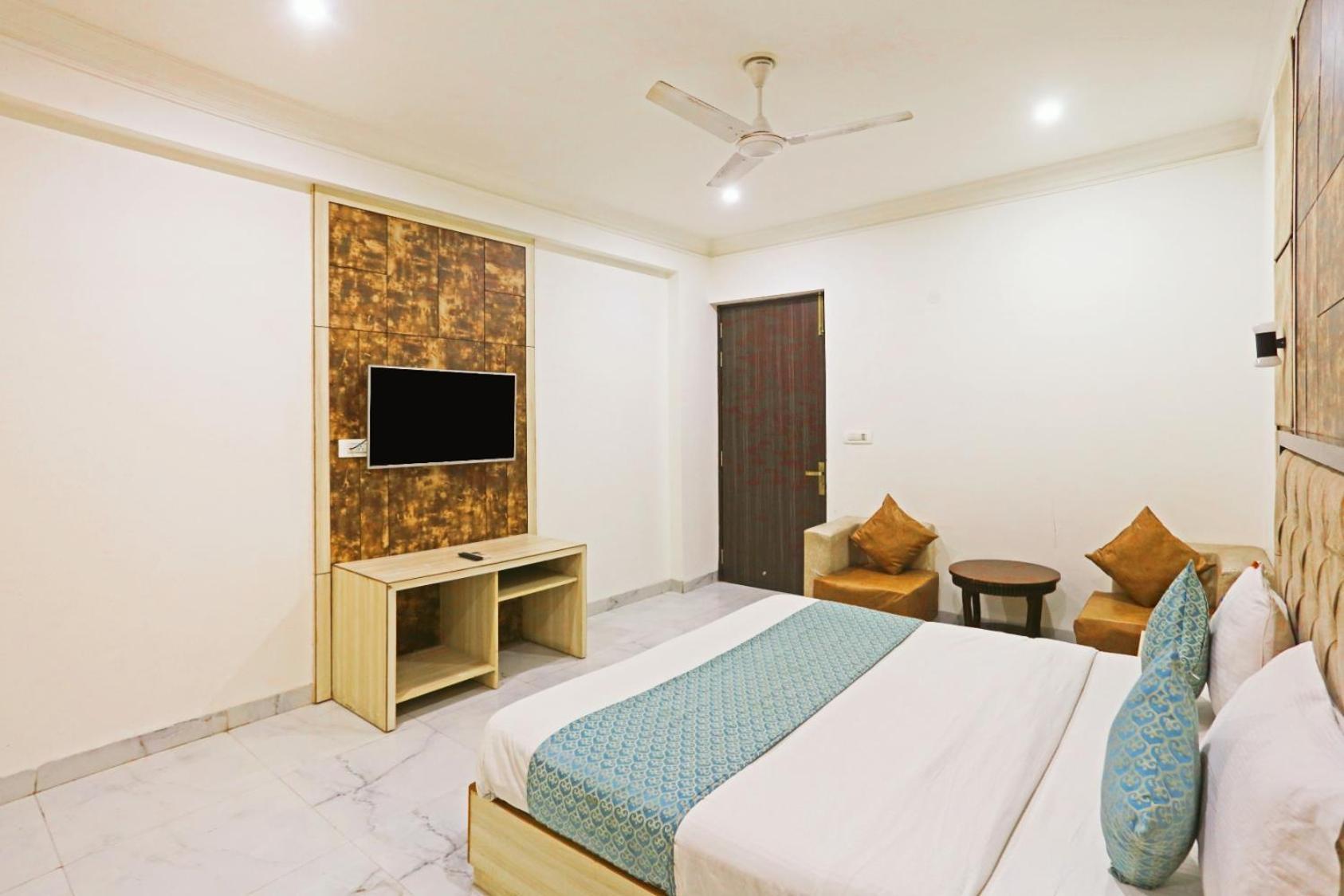 Hotel Almora Inn - Near By Delhi International Airport - With Free Airport Pickup And Drop New Delhi Bagian luar foto