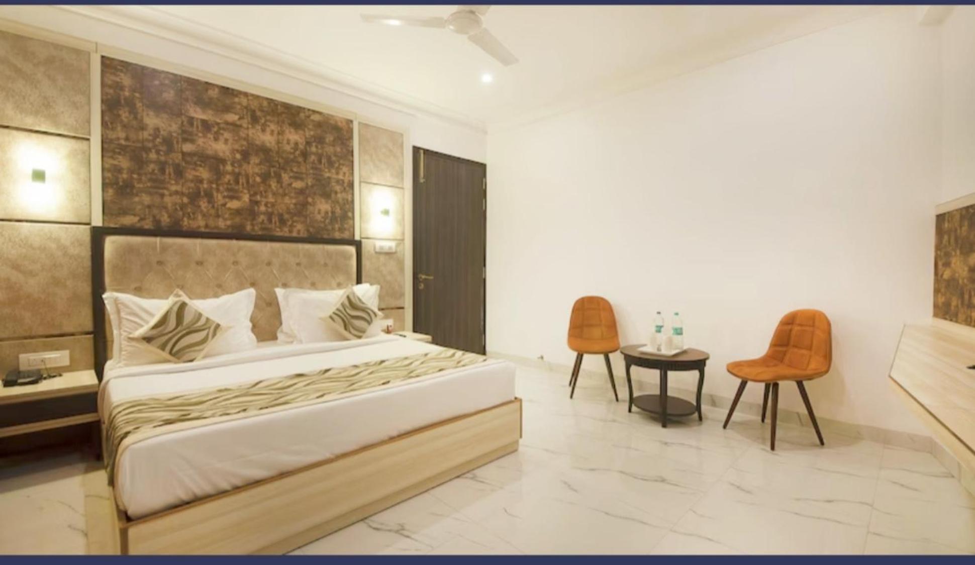 Hotel Almora Inn - Near By Delhi International Airport - With Free Airport Pickup And Drop New Delhi Bagian luar foto