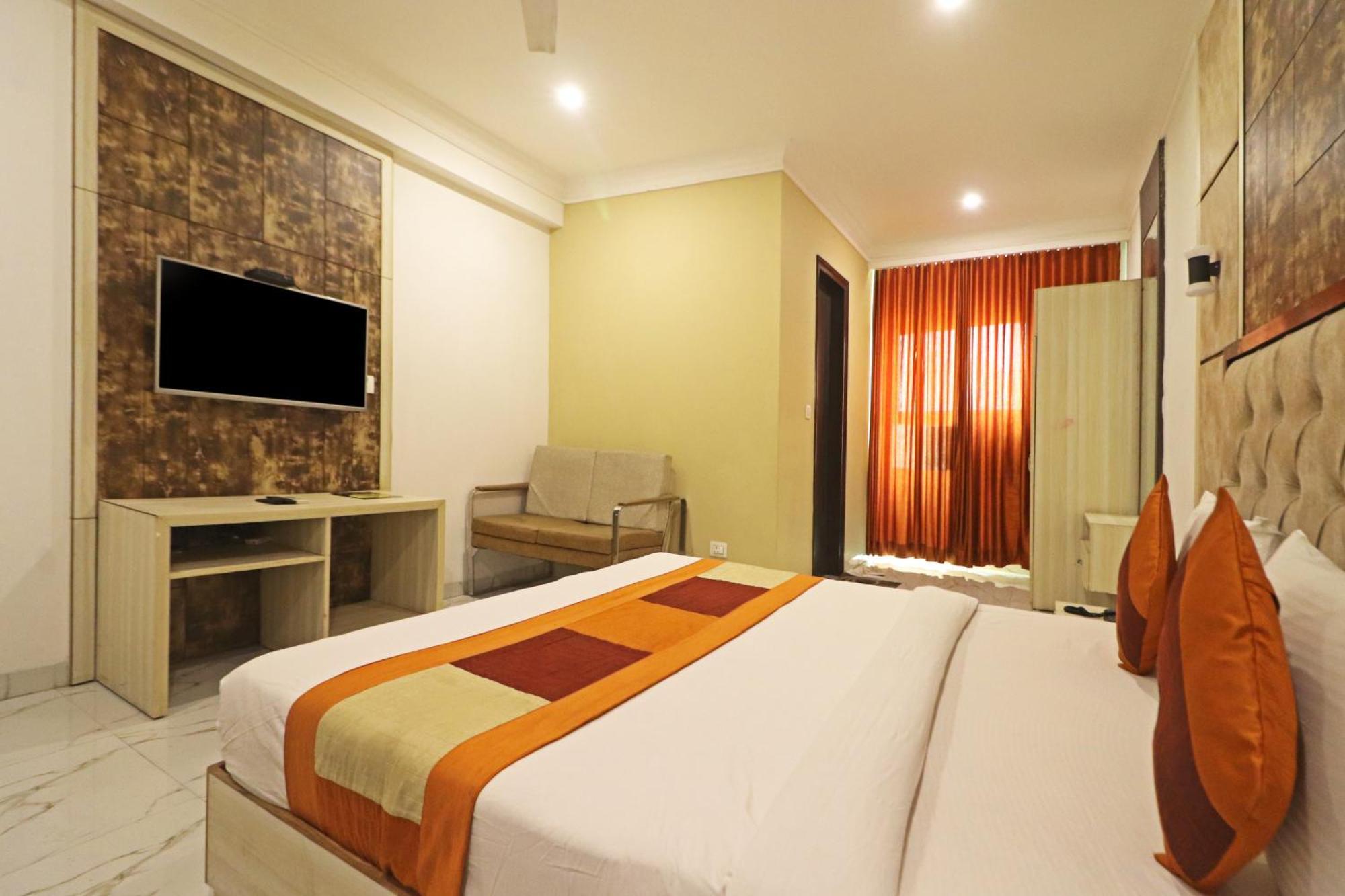 Hotel Almora Inn - Near By Delhi International Airport - With Free Airport Pickup And Drop New Delhi Bagian luar foto