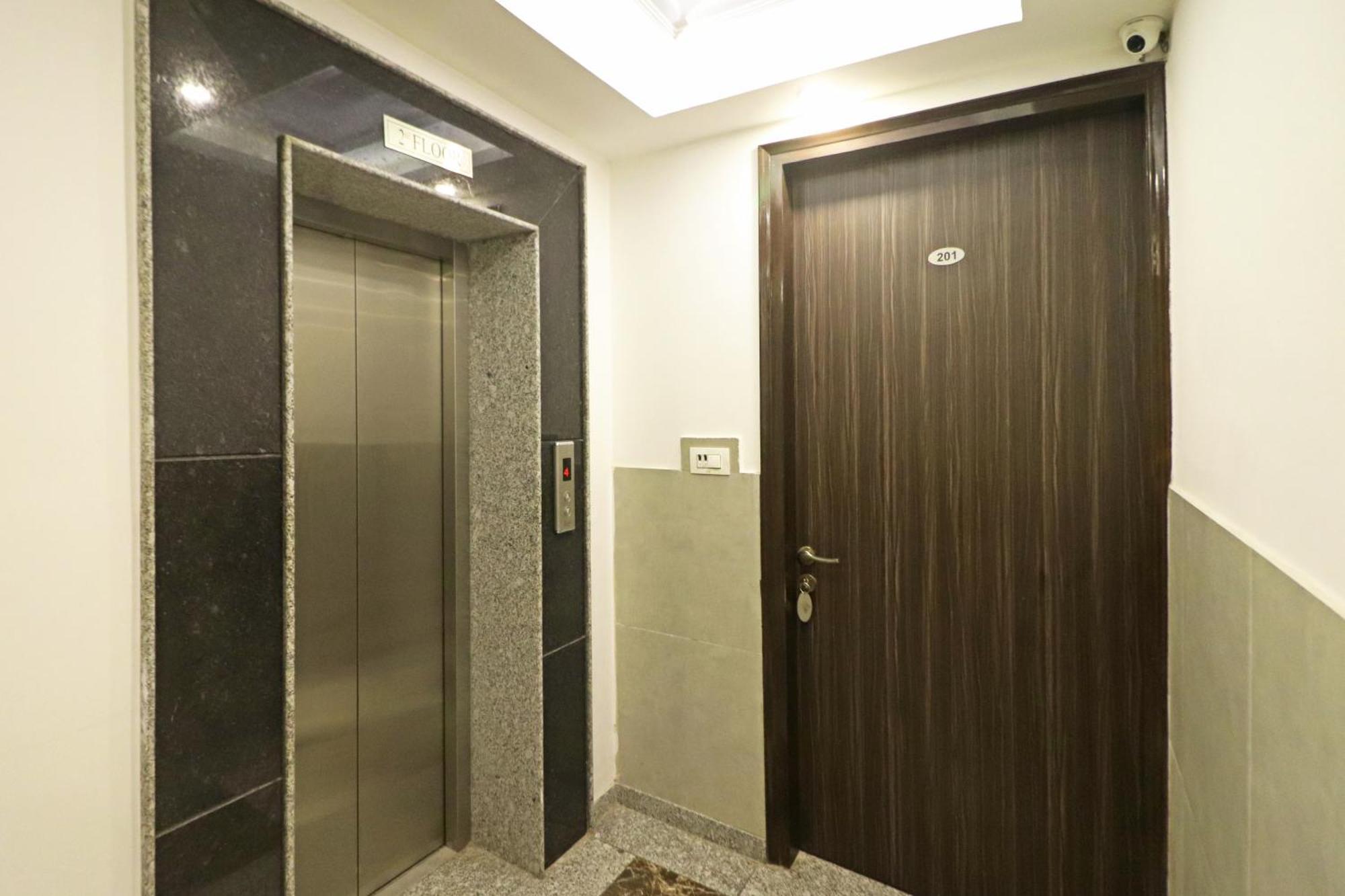 Hotel Almora Inn - Near By Delhi International Airport - With Free Airport Pickup And Drop New Delhi Bagian luar foto