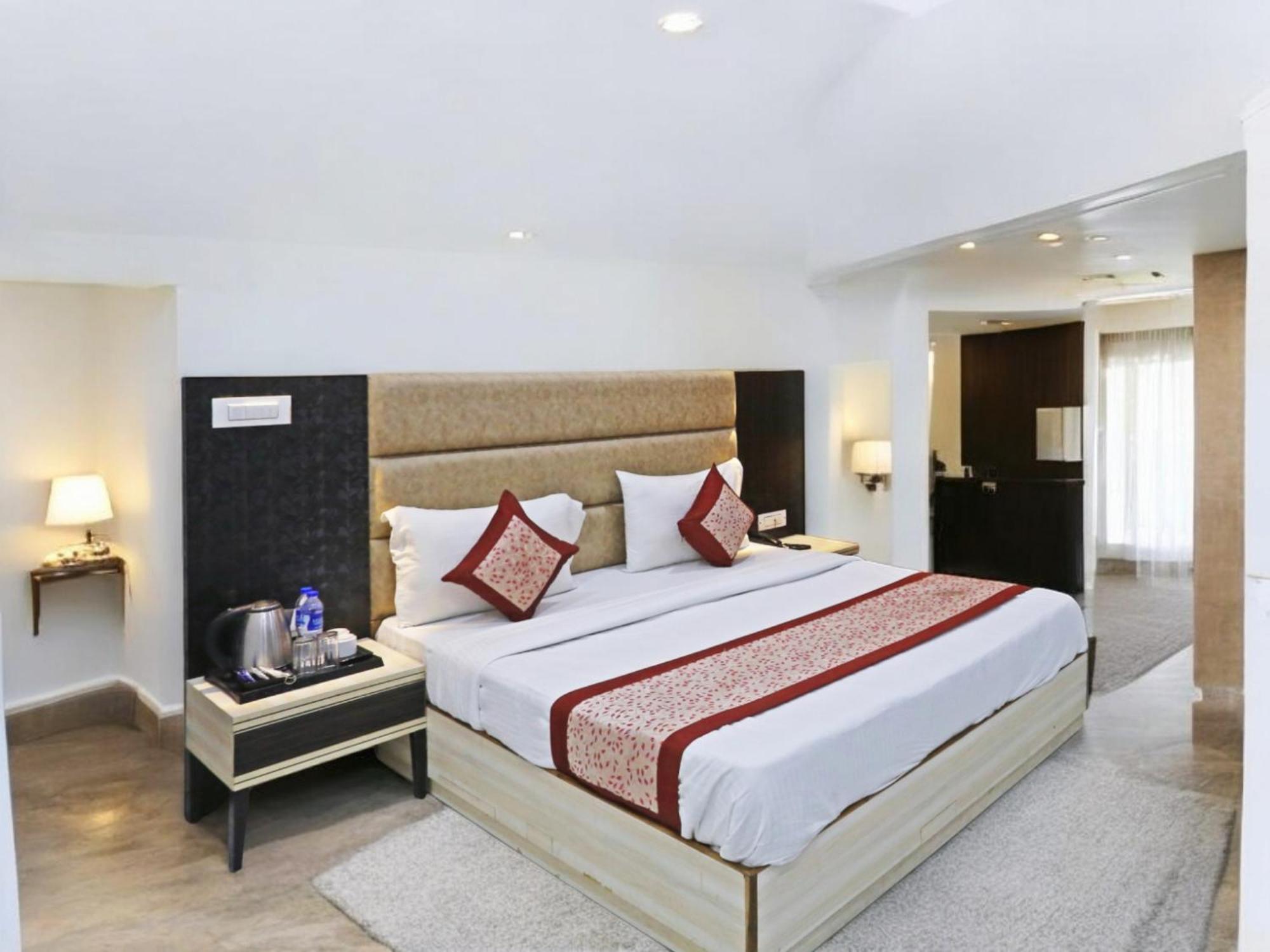 Hotel Almora Inn - Near By Delhi International Airport - With Free Airport Pickup And Drop New Delhi Bagian luar foto
